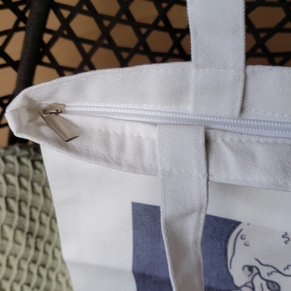 🙀 LAST ONE! Canvas cat and skeleton tote - Picture 4 of 9